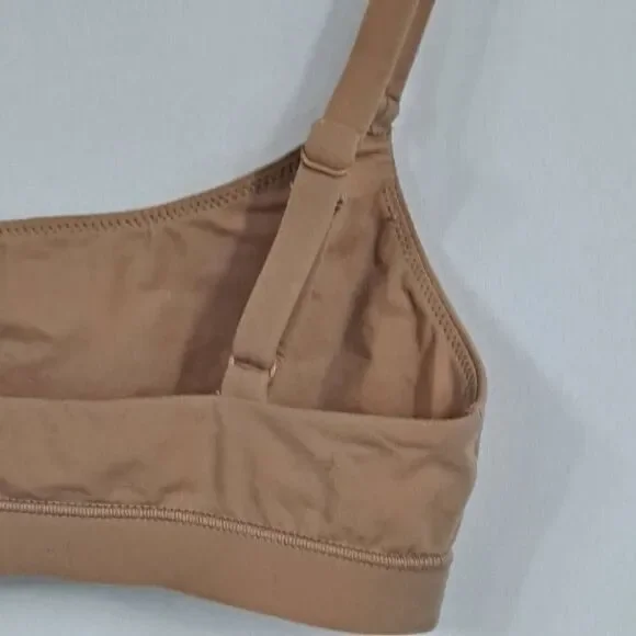 Skims bralette NWT  - Picture 5 of 7